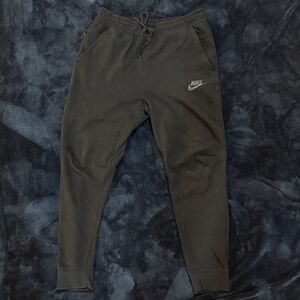 Nike tech joggers